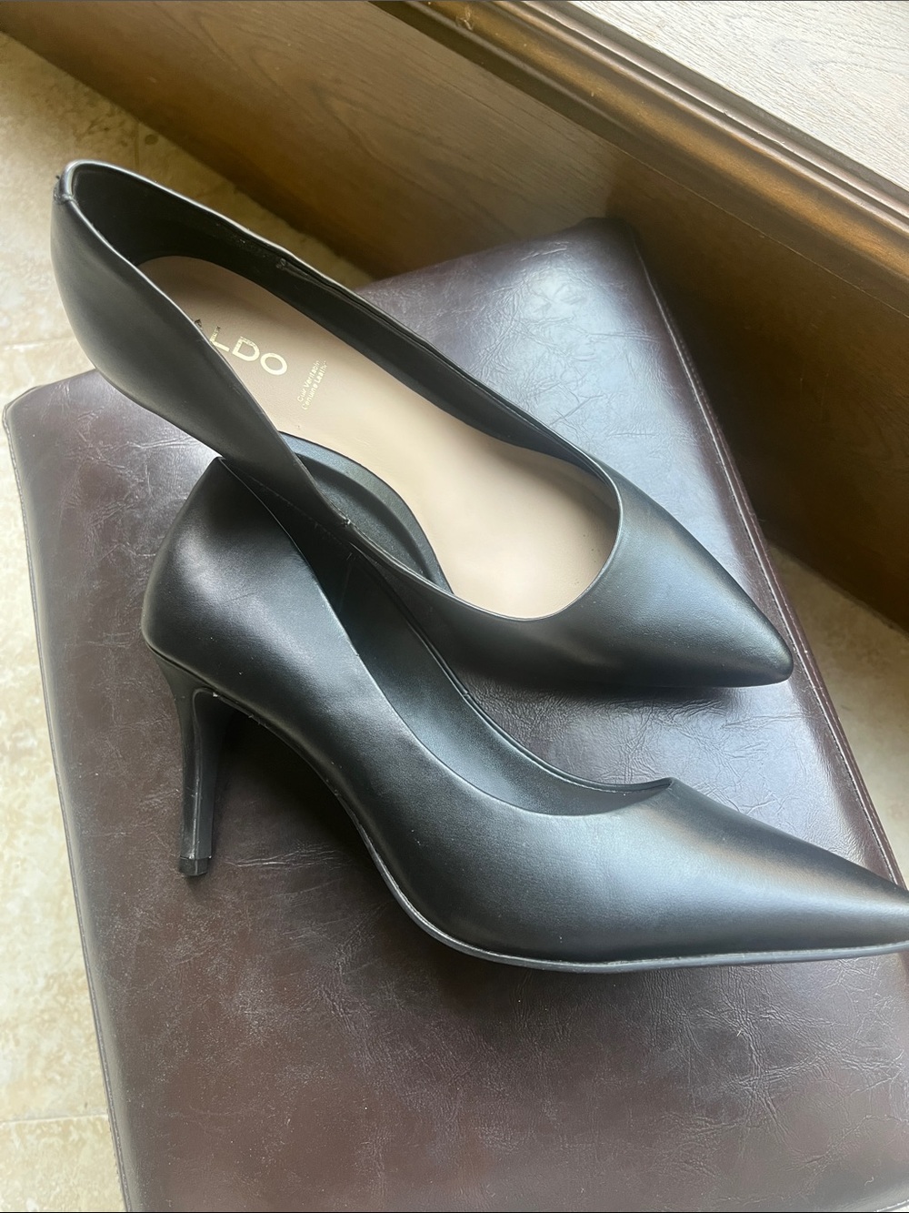 Aldo Flex Black Leather Pointed-Toe Pumps Size 8 - Picture 6 of 16